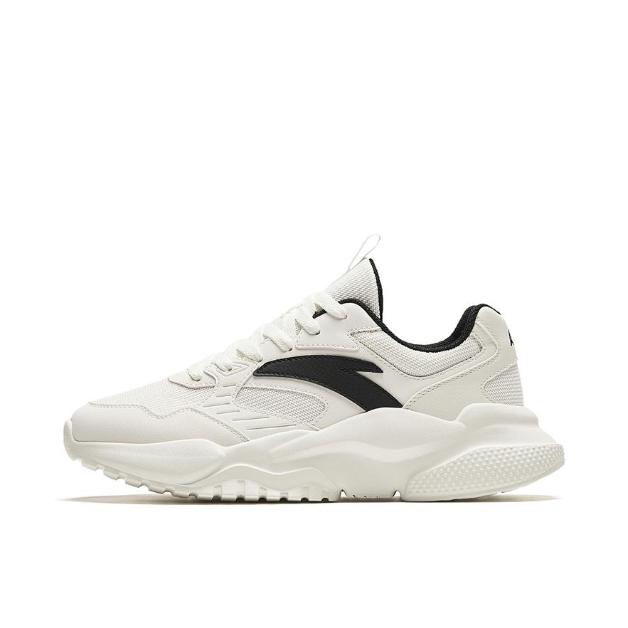 推荐商品：安踏 引力 缓震增高 防滑耐磨 百搭 回弹软底 轻质防水 网面 小白鞋 运动休闲鞋 熊猫/象牙白/黑色