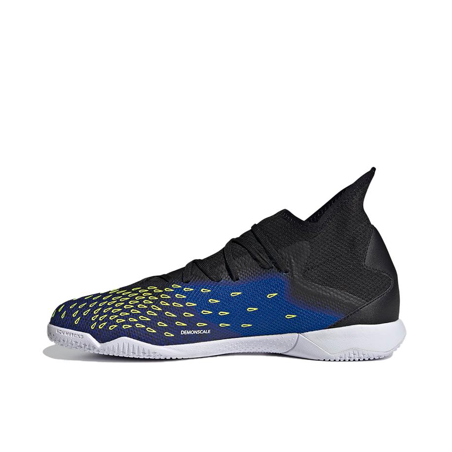 推荐商品：adidas Predator Freak .3 IN 中端 平底 室内 足球鞋 黑色/蓝色/绿色