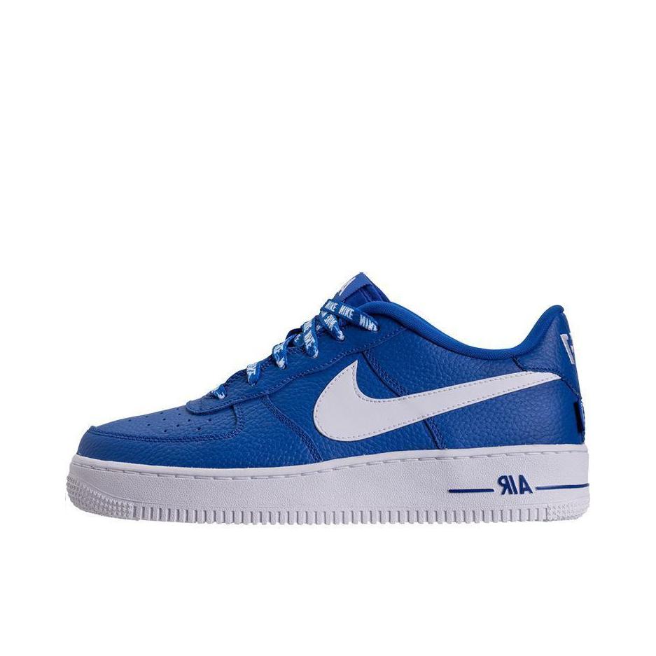 推荐商品：Nike Air Force 1 空军一号 板鞋 轻便舒适百搭耐磨防滑复古 Game Royal 蓝白荔枝皮
