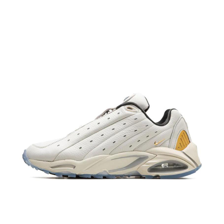 推荐商品：Nike Hot Step Air Terra 跑鞋 蛇纹复古休闲缓震耐磨透气防滑运动 NOCTA联名/香槟色