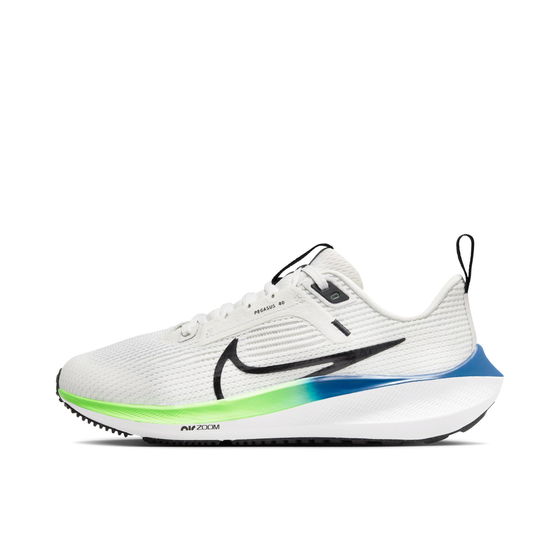 推荐商品：Nike Air Zoom Pegasus 40 跑鞋 缓震网面透气轻质飞马田径训练回弹支撑圆头 GS/帆白/黑色/荧光绿