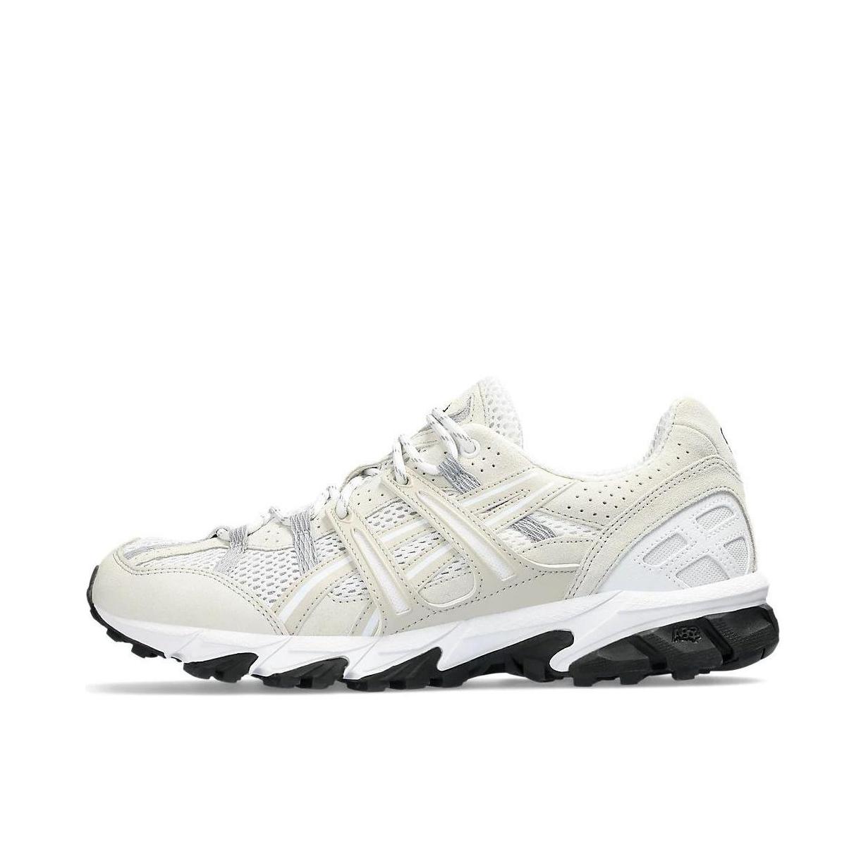 推荐商品：Asics/亚瑟士 Gel-Sonoma 15-50 跑鞋 舒适缓震轻便透气合成革经典复古时尚百搭织物回弹 米色/白色