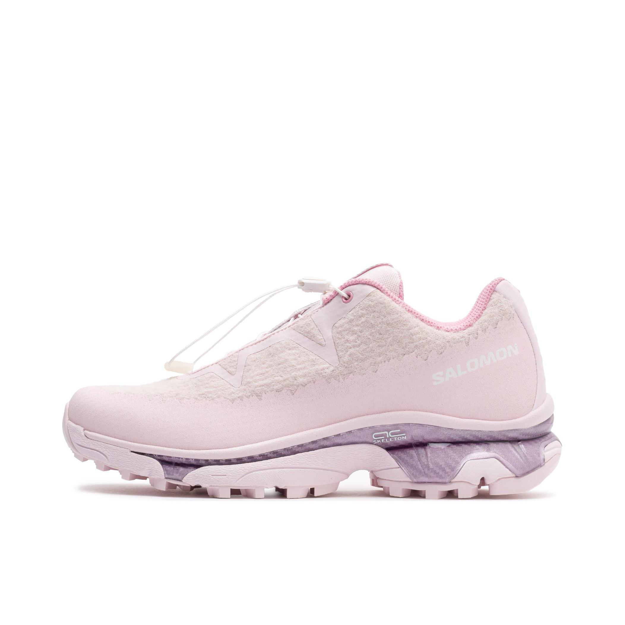 推荐商品：Salomon/萨洛蒙 XT-SP1 Phileo 减震透气 舒适耐磨 百搭潮流 跑鞋 Philéo Landowski联名/粉色/红色 