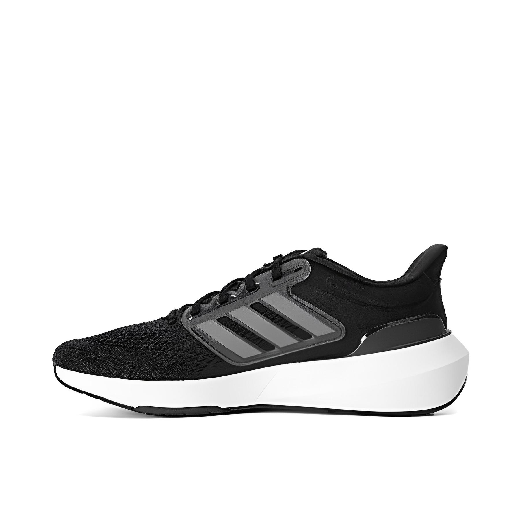 推荐商品：adidas Ultrabounce 跑鞋 减震轻质训练轻运动随心畅跑圆头 黑色/白色/灰色