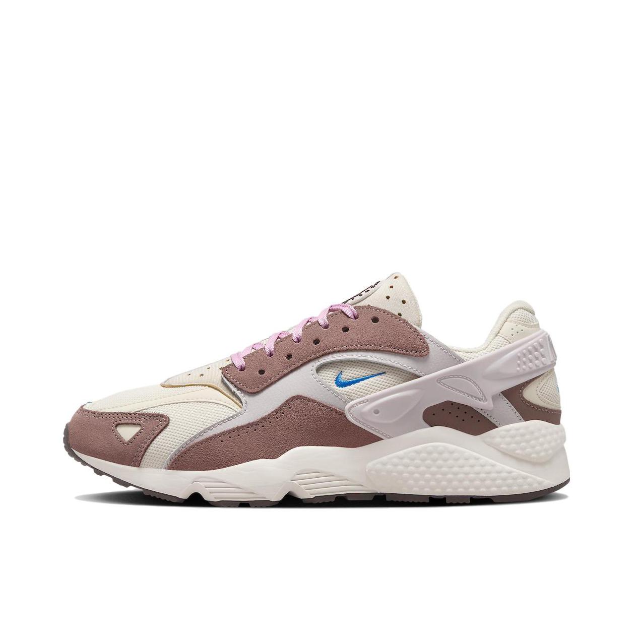 推荐商品：Nike Air Huarache 跑鞋 轻便透气舒适耐磨缓震复古防滑织物合成革运动低帮圆头 棕色/米色/粉色
