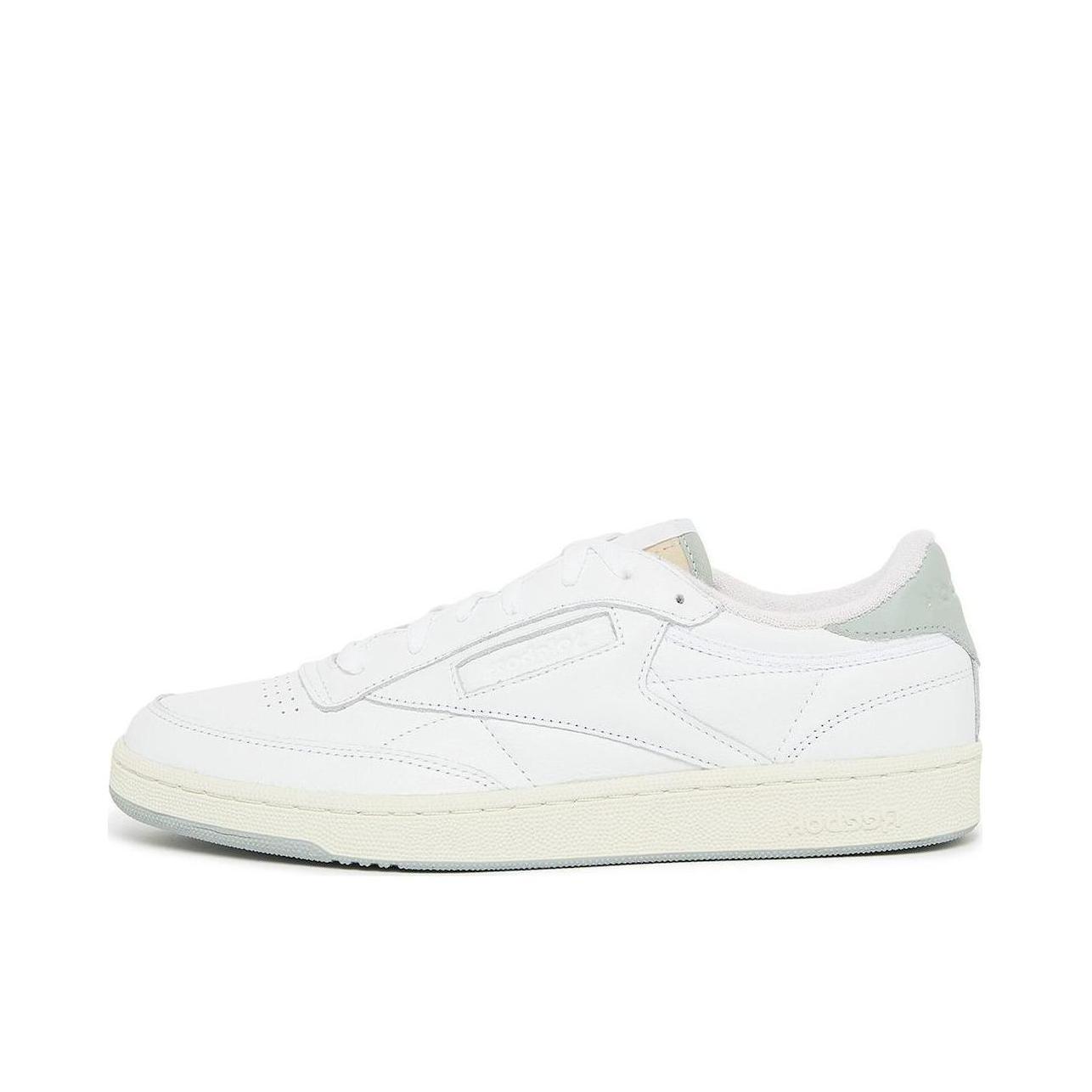 推荐商品：Reebok/锐步 Club C 85 Vintage 百搭时尚 耐磨 防滑 包裹性 板鞋 solebox联名/白色 