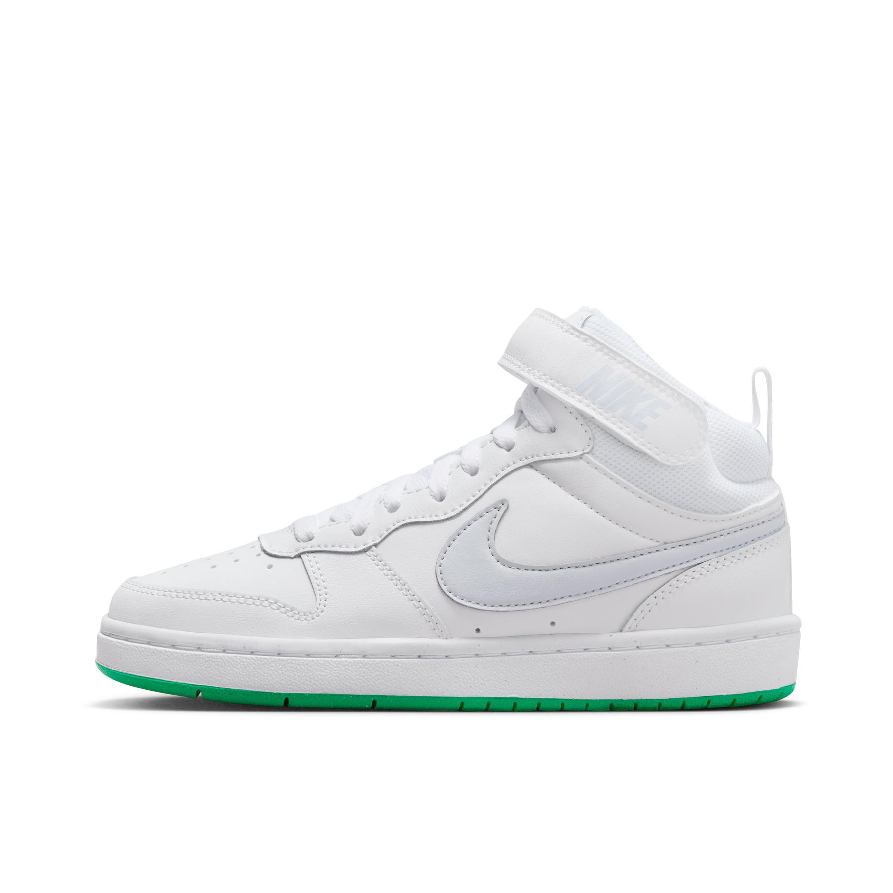 推荐商品：Nike Court Borough 2 板鞋 复古时尚支撑舒适百搭轻便防滑 大童/白色/绿色