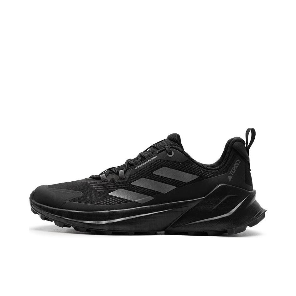推荐商品：adidas  Terrex  Trailmaker 2.0  舒适缓震 防滑耐磨 防水抓地 户外休闲鞋 黑色