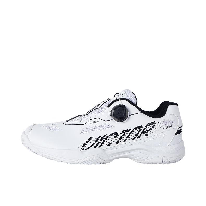 推荐商品：VICTOR/威克多  全面类A396  鞋带旋钮 入门级 全面型 防滑缓震  羽毛球鞋 白色