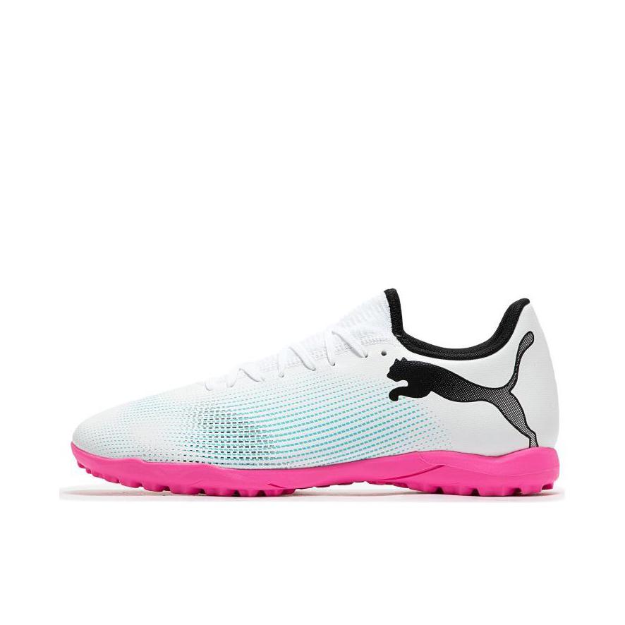 推荐商品：Puma/彪马  Future 7 PLAY TT  胶质碎钉 防踢耐磨 减震 人造草坪 入门级  足球鞋 钉鞋 粉色/白色