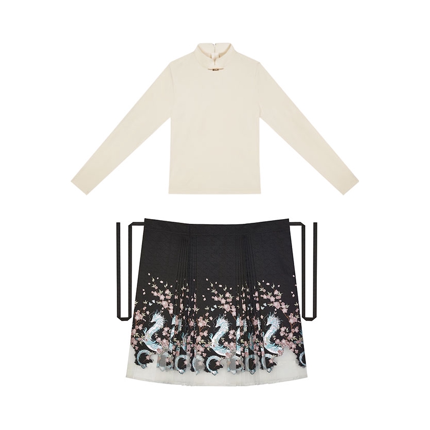 推荐商品：织造司 蕴雪待春织 明制国风改良马面裙汉服 女装 杏漓月+黑马面裙/两件套