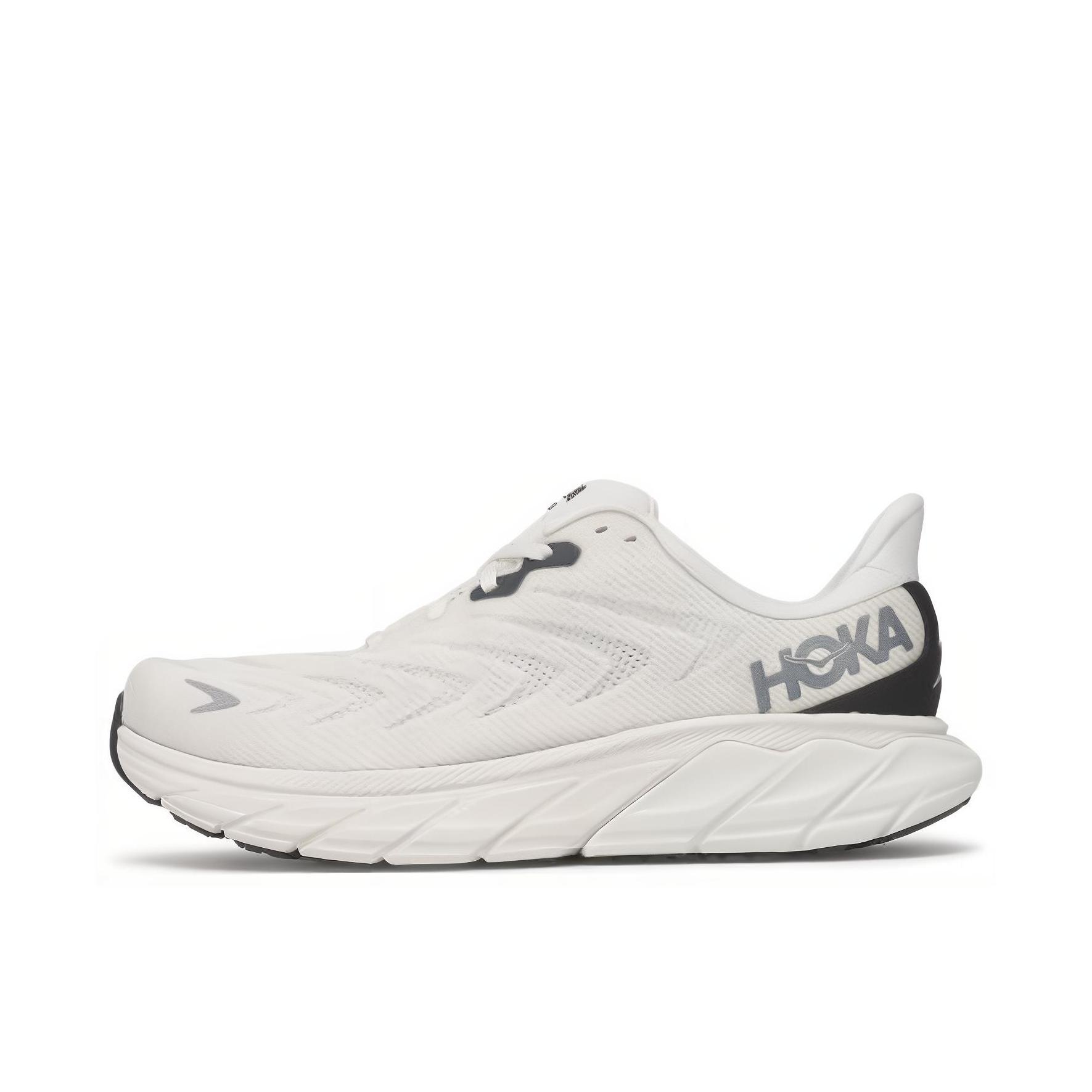 推荐商品：HOKA ONE ONE Arahi 6 网面 舒适透气 减震 防滑耐磨 稳定回弹 织物 跑鞋 灰色/白色