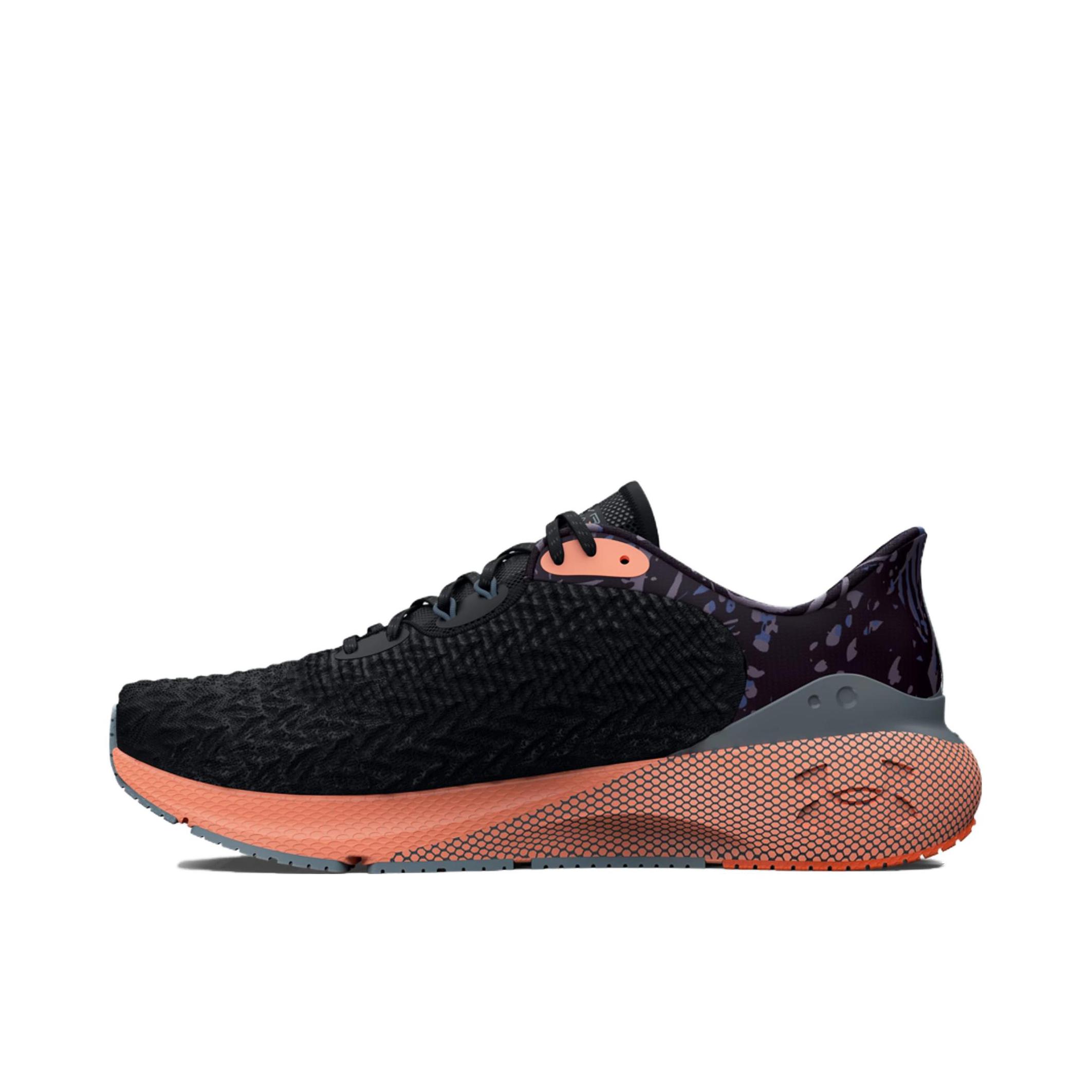 推荐商品：Under Armour/安德玛 Hovr Machina 3 健身训练 网面透气 防滑耐磨 舒适缓震 百搭 跑鞋 黑色/橙底