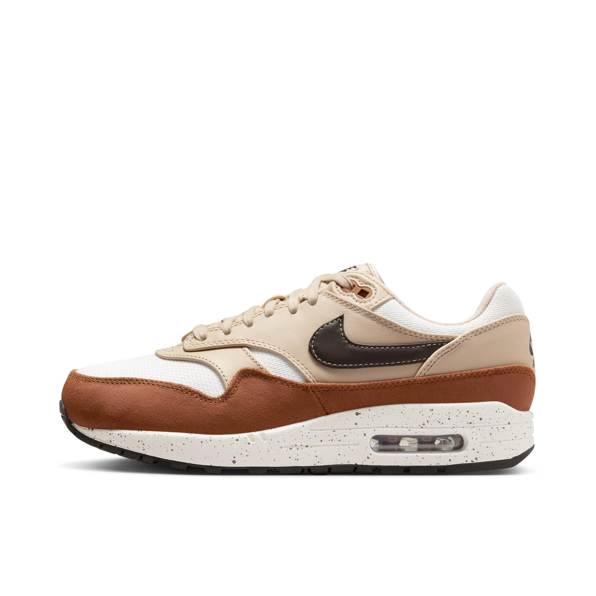 推荐商品：Nike Air Max 1 跑鞋 气垫缓震透气轻便复古运动舒适百搭潮流耐磨低帮训练防滑冬季支撑马拉松防水抓地圆头耐穿 米色/棕色