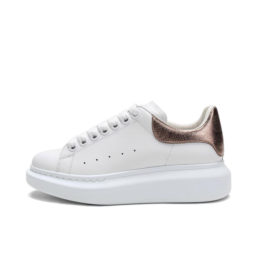 推荐商品：Alexander McQueen/亚历山大麦昆 舒适 耐磨 圆头 皮革 增高 防水 厚底鞋 运动休闲鞋 白金