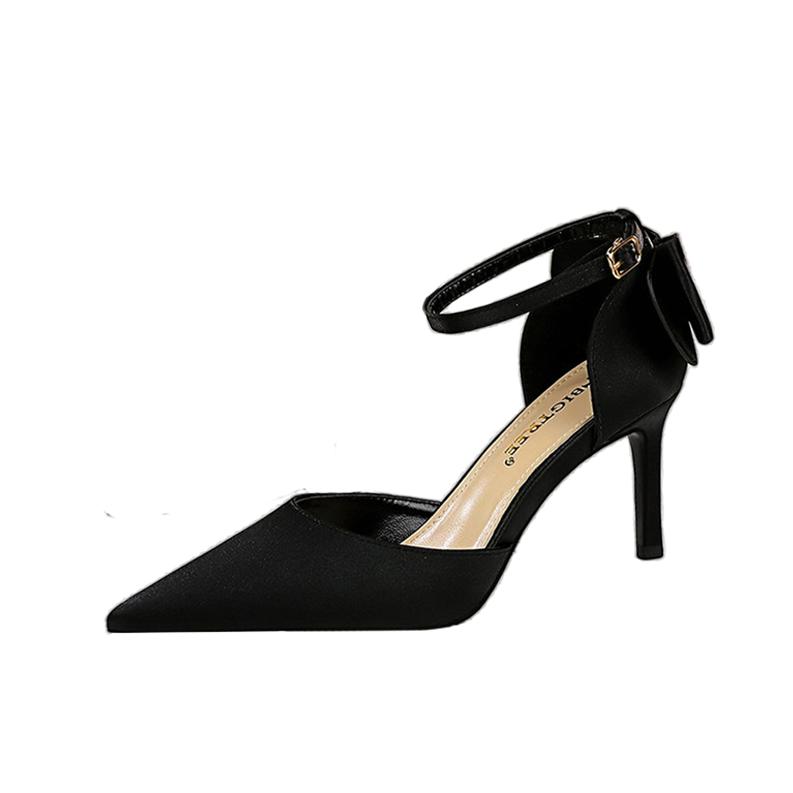 推荐商品：BIGTREE 浅口 尖头 细跟 搭扣 高跟鞋 5196-1 跟高8cm/黑色 