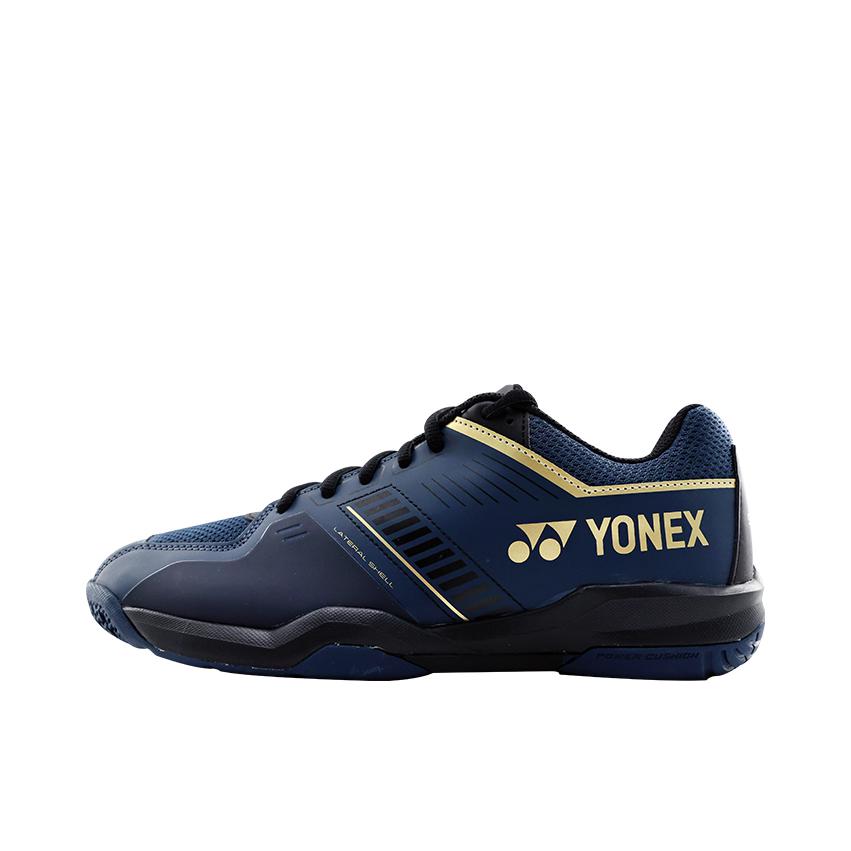 推荐商品：YONEX/尤尼克斯 Power Cushion SF系列 防滑耐磨 减震回弹 柔软舒适 羽毛球鞋 藏青色/金色