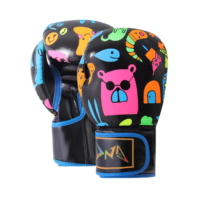 推荐商品：MUAYTHAI DRACULA/泰拳德古拉 DRACULA 加厚保护 泰拳散打 搏击训练 拳击手套 DW-TYQT