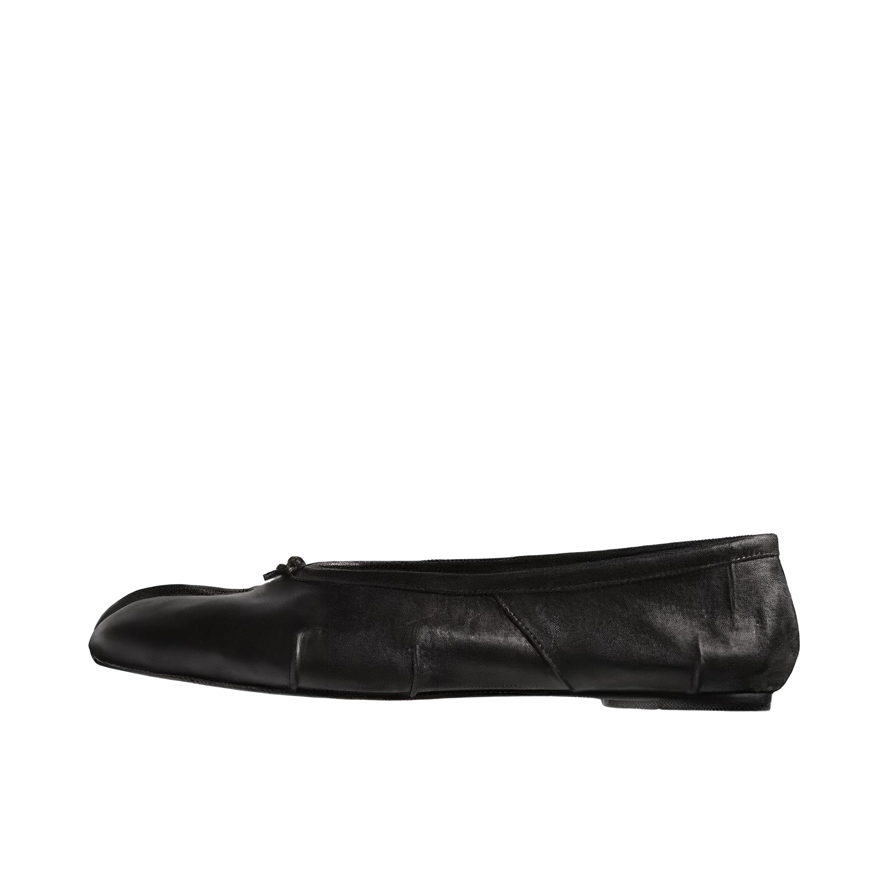 推荐商品：Maison Margiela Tabi 舒适轻便 耐磨 套脚圆头 牛皮 芭蕾舞 皮革 平底 休闲复古 时尚优雅 分趾 皮鞋 纯黑色