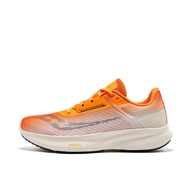 推荐商品：Saucony/索康尼 VESSEL 威途 轻量 网面透气 回弹缓震 防滑软底 马拉松 跑鞋 橙色/黑色