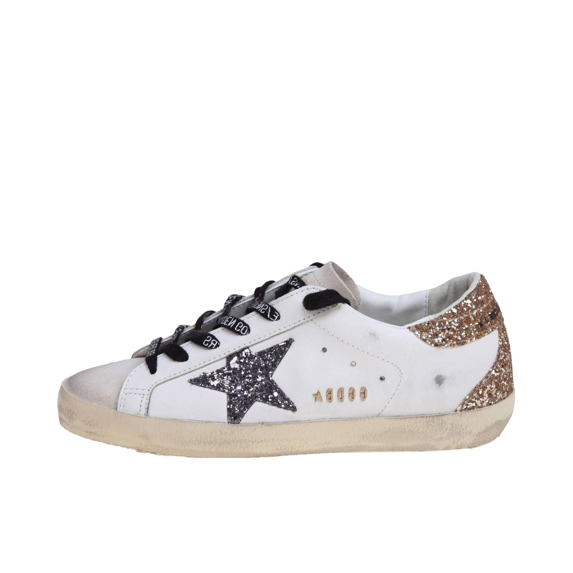 推荐商品：GOLDEN GOOSE Super-star 运动休闲鞋 脏脏鞋 星星鞋 潮流百搭舒适防滑耐磨做旧圆头内增高复古厚底轻便 白色/金色/银色