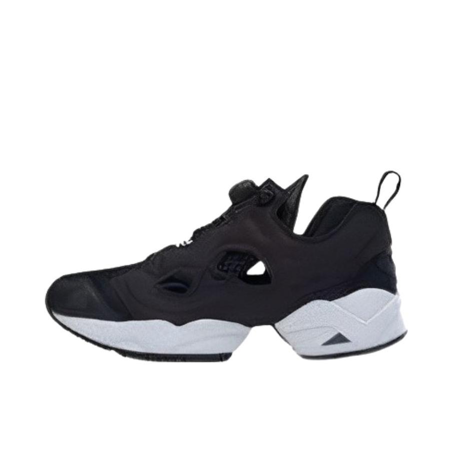 推荐商品：Reebok/锐步 Instapump Fury 95 跑鞋 防滑耐磨减震透气舒适百搭潮流休闲一脚蹬合成革织物机能风轻便 白色/黑色