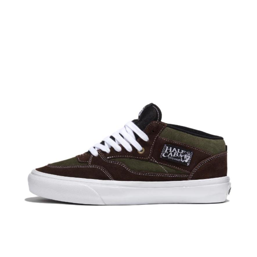 推荐商品：Vans/范斯 Skate Half 舒适百搭 美式 减震轻便 防滑耐磨 透气 帆布鞋 棕绿色
