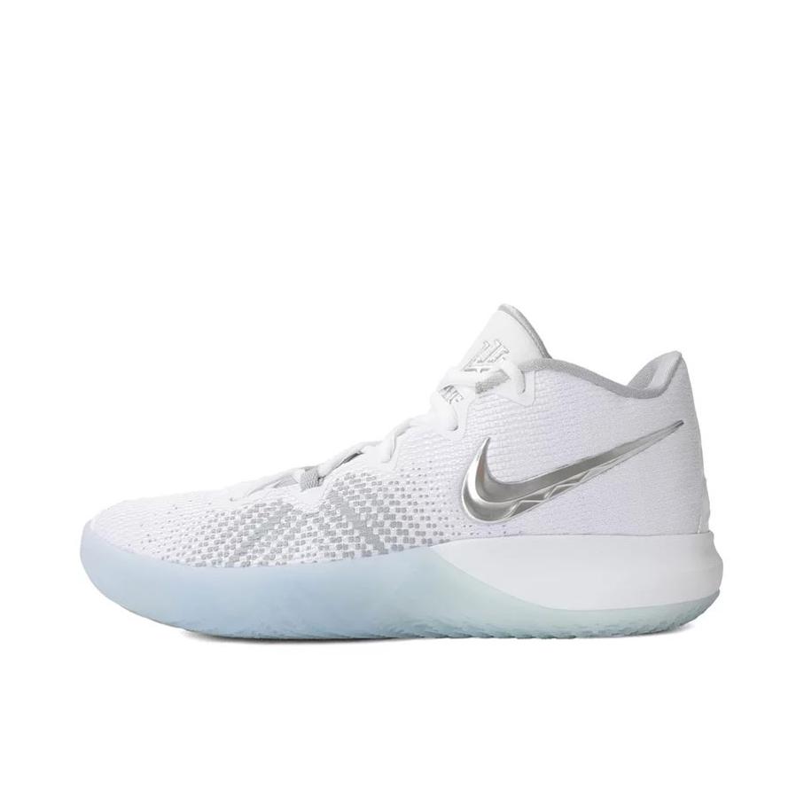 推荐商品：Nike Kyrie Flytrap 欧文 zoom 防滑耐磨实战 减震回弹 圆头 篮球鞋 White Metallic Silver 白银