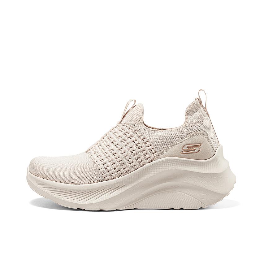 推荐商品：Skechers/斯凯奇 Bob's 缓震耐磨 舒适防滑 网布透气 百搭 一脚蹬 增高 织物 跑鞋 117514 女款/自然色
