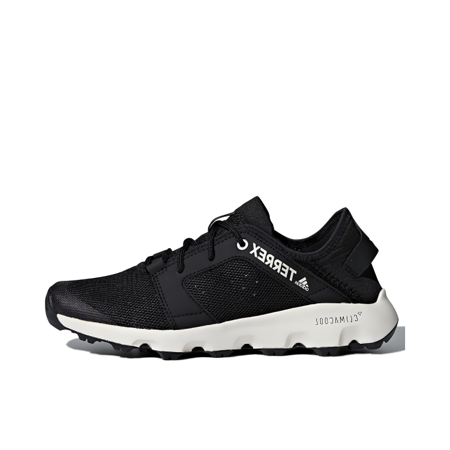 推荐商品：adidas Terrex Voyager 轻便舒适 防滑耐磨 减震透气 溯溪鞋 户外鞋 Core Black/Ftwr White 黑/白