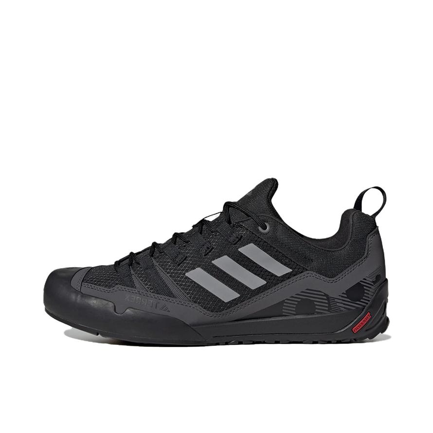 推荐商品：adidas Terrex Swift Solo 舒适百搭 防滑耐磨 缓震透气 户外鞋 黑色