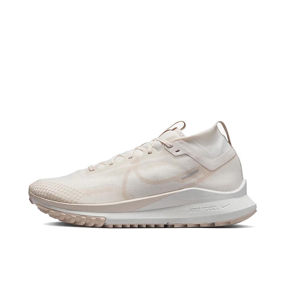 推荐商品：Nike React Pegasus Trail 4 飞马 跑鞋 缓震户外越野防水防滑织物支撑训练圆头回弹平稳 米色/粉色