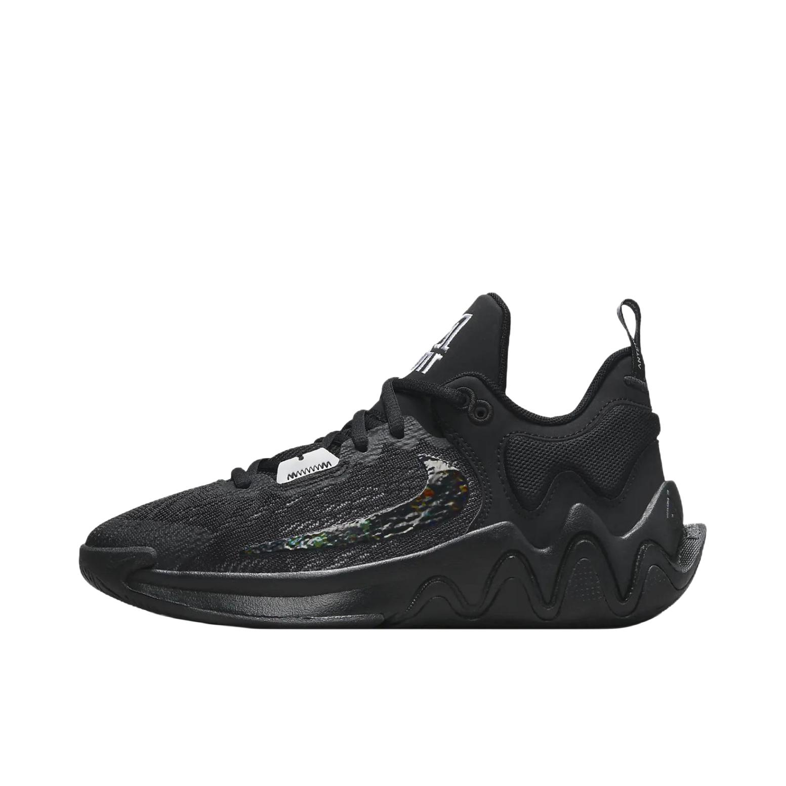 推荐商品：Nike Giannis Immortality 2 字母哥支线2代 防滑耐磨 缓震透气 实战 织物 舒适百搭 时尚 篮球鞋 GS/黑色