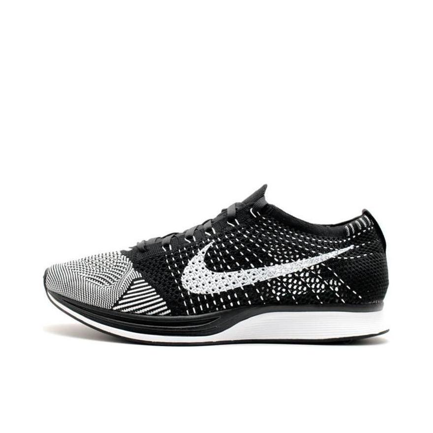 推荐商品：Nike Flyknit Racer 跑鞋 飞线编织休闲运动舒适简约织物防滑耐磨轻便透气减震低帮 Black Tongue 黑/白