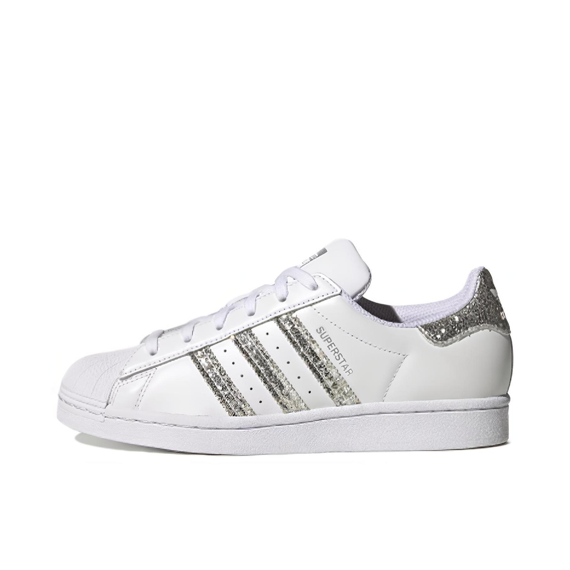 推荐商品：【宋雨琦同款】 adidas Originals Superstar 板鞋 轻便贝壳头薄底舒适百搭耐磨复古 白色/红色/闪光银