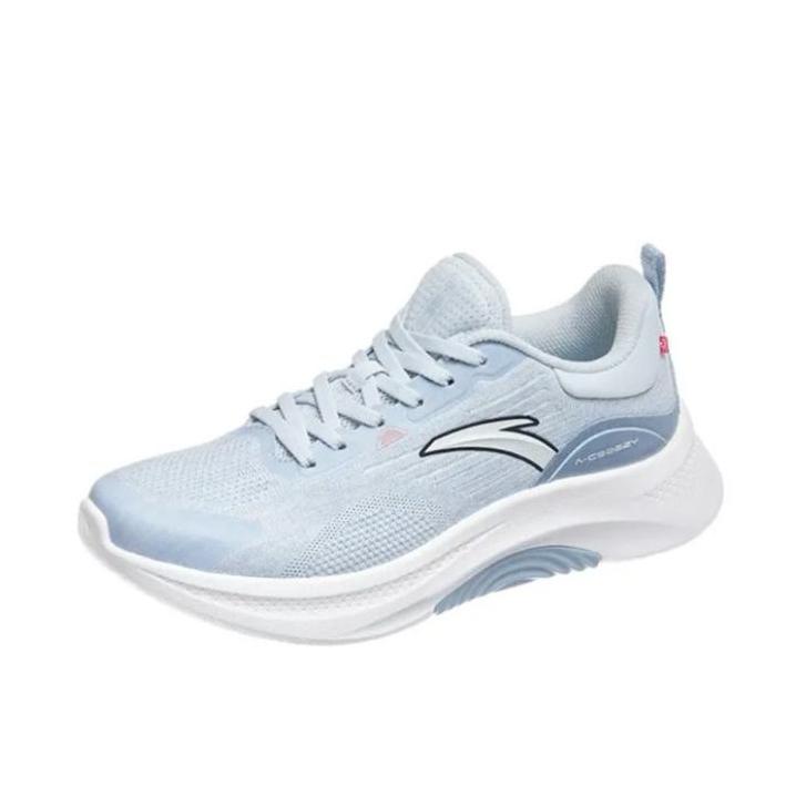 推荐商品：安踏 神行5 跑鞋 防泼水缓震耐磨舒适软底回弹深蹲百搭运动慢跑软弹氢科技 女款/麦乔灰/疗愈灰