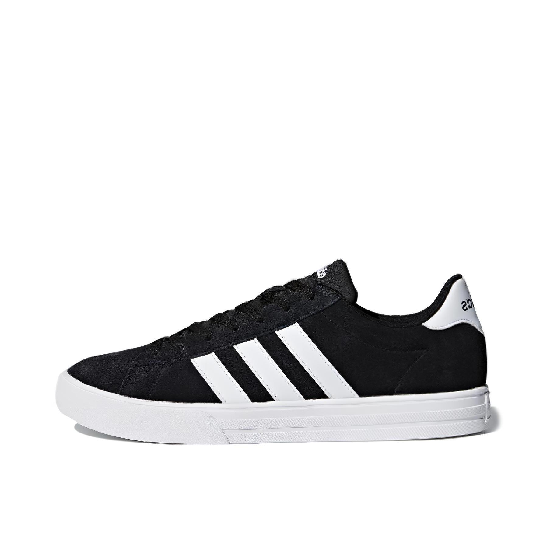 推荐商品：adidas neo Daily 2.0 板鞋 三条纹防滑耐磨休闲运动缓震透气轻便复古 Core Black/Cloud White 黑白/白屁股