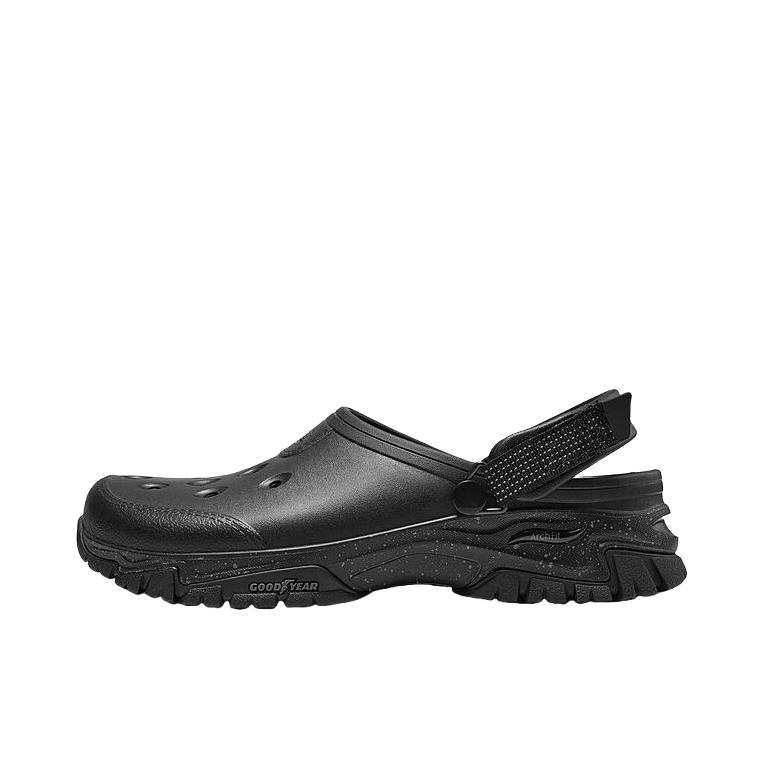 推荐商品：Skechers/斯凯奇 足弓支撑 包头 百搭外穿 轻质缓震 一脚蹬 两用 洞洞鞋 拖鞋 全黑色