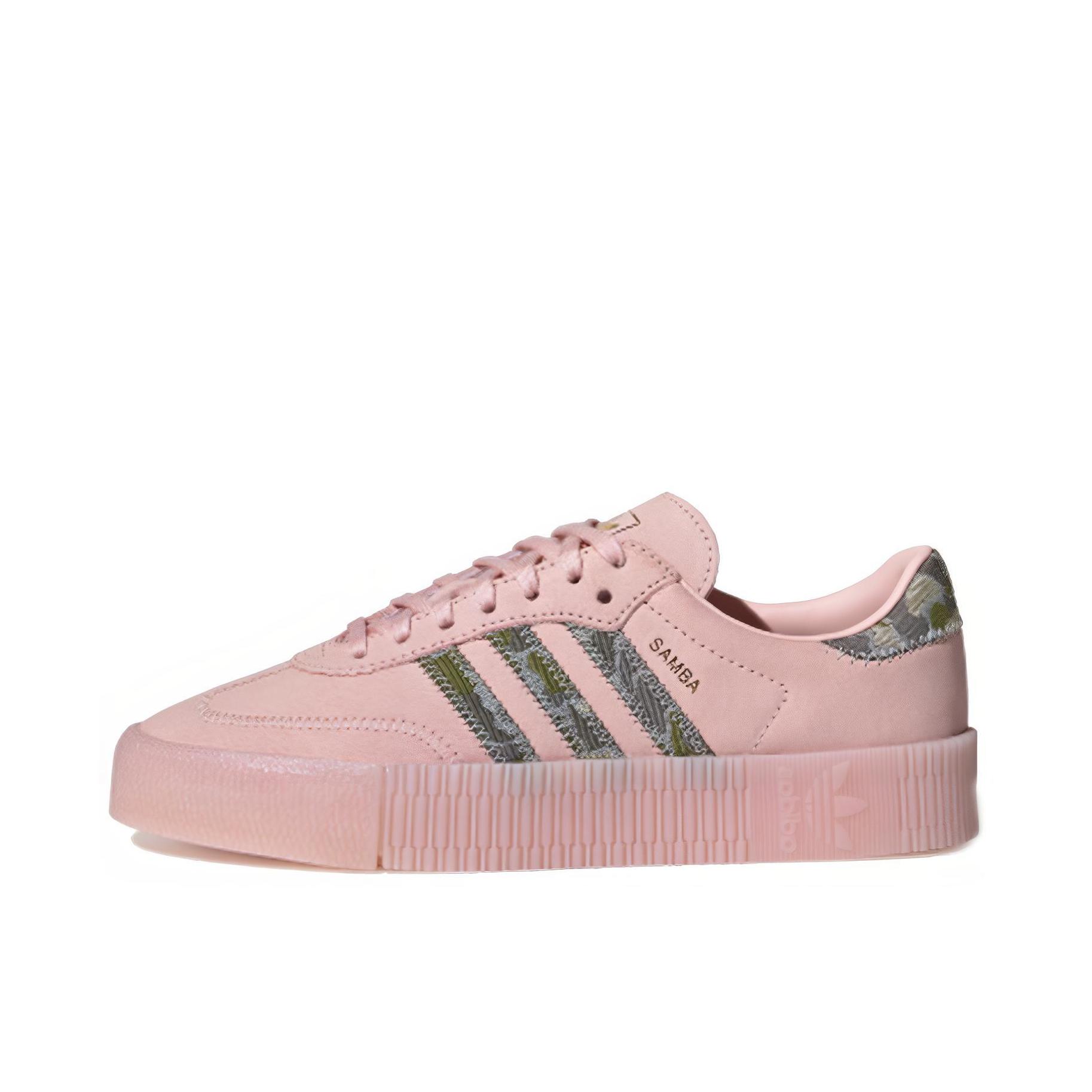 推荐商品：adidas Originals Sambarose 板鞋 防滑耐磨复古运动防水包裹性 PeachPuff 粉/墨绿