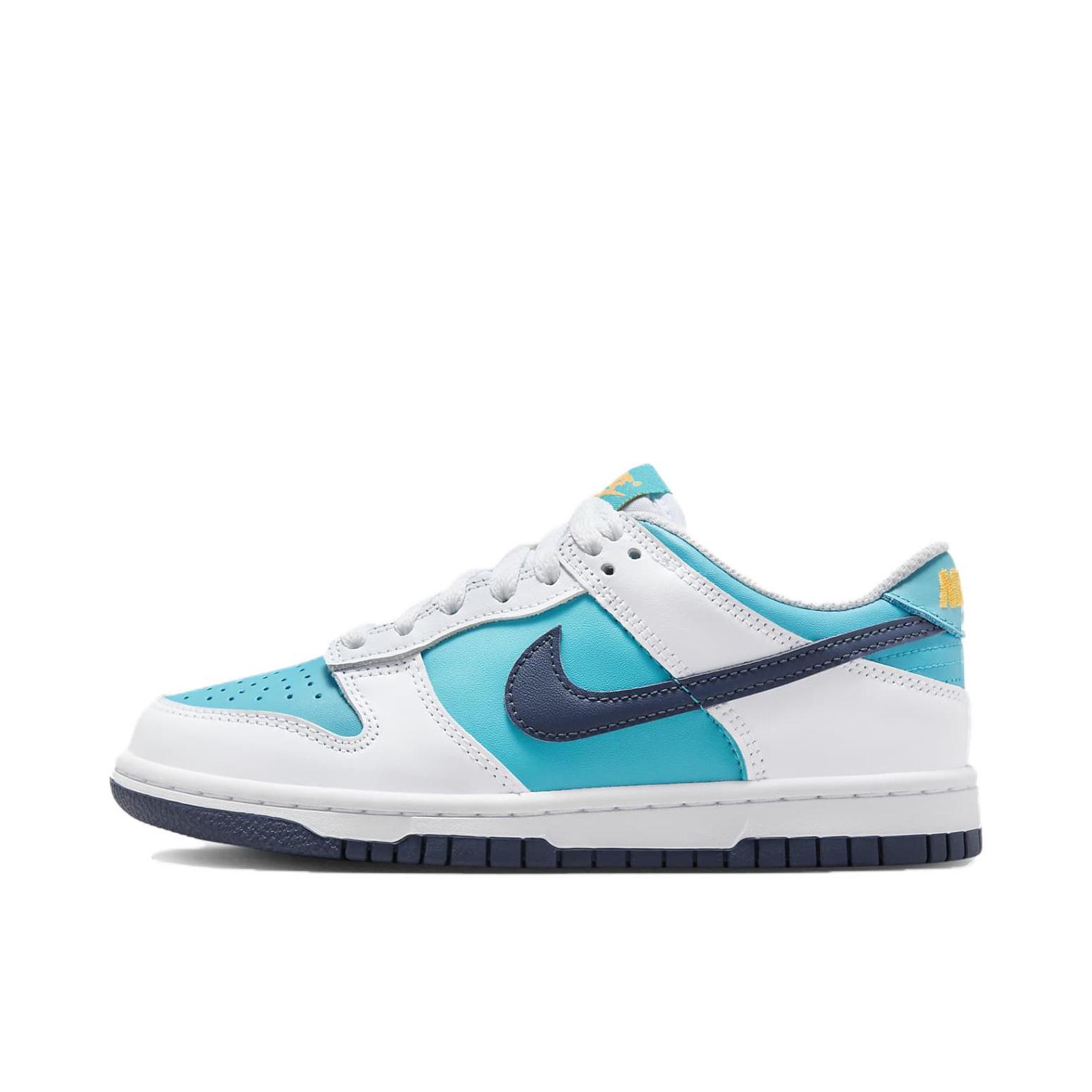 推荐商品：Nike Dunk 板鞋 经典复古百搭 GS/低帮/白色/天蓝