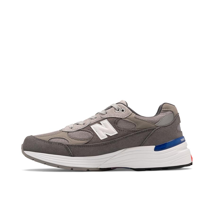 推荐商品：New Balance 992 跑鞋 减震防滑耐磨舒适透气网布织物人造革复古合成革圆头 Grey Blue Red 灰色