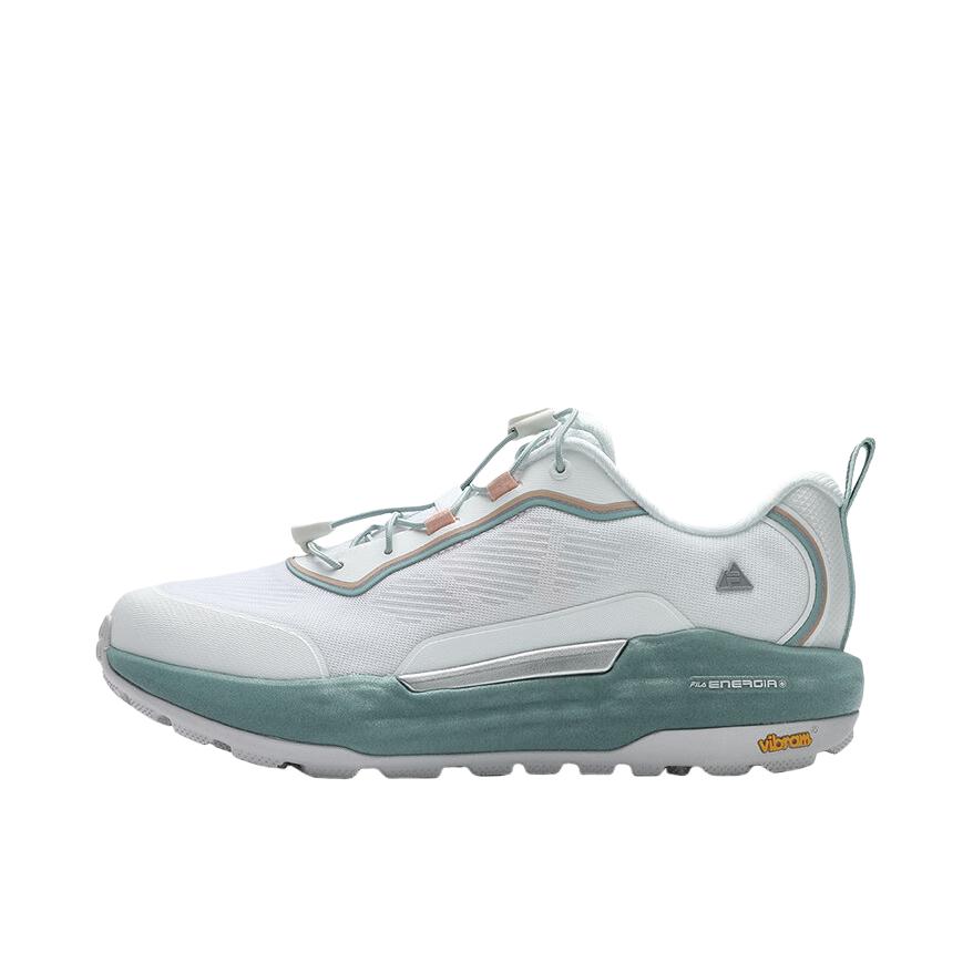 推荐商品：FILA/斐乐 BOA Explorer 2 越野跑鞋 户外旋转扣徒步防滑耐磨轻便透气山系风 女款/明亮白