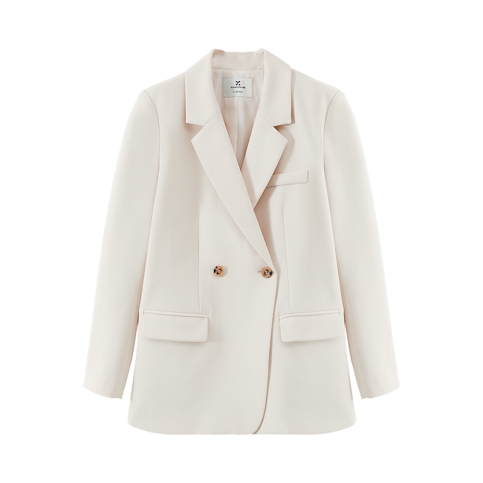 推荐商品：香影  轻熟风纯色高级感双排扣长袖正肩西装 女装 I641665 米