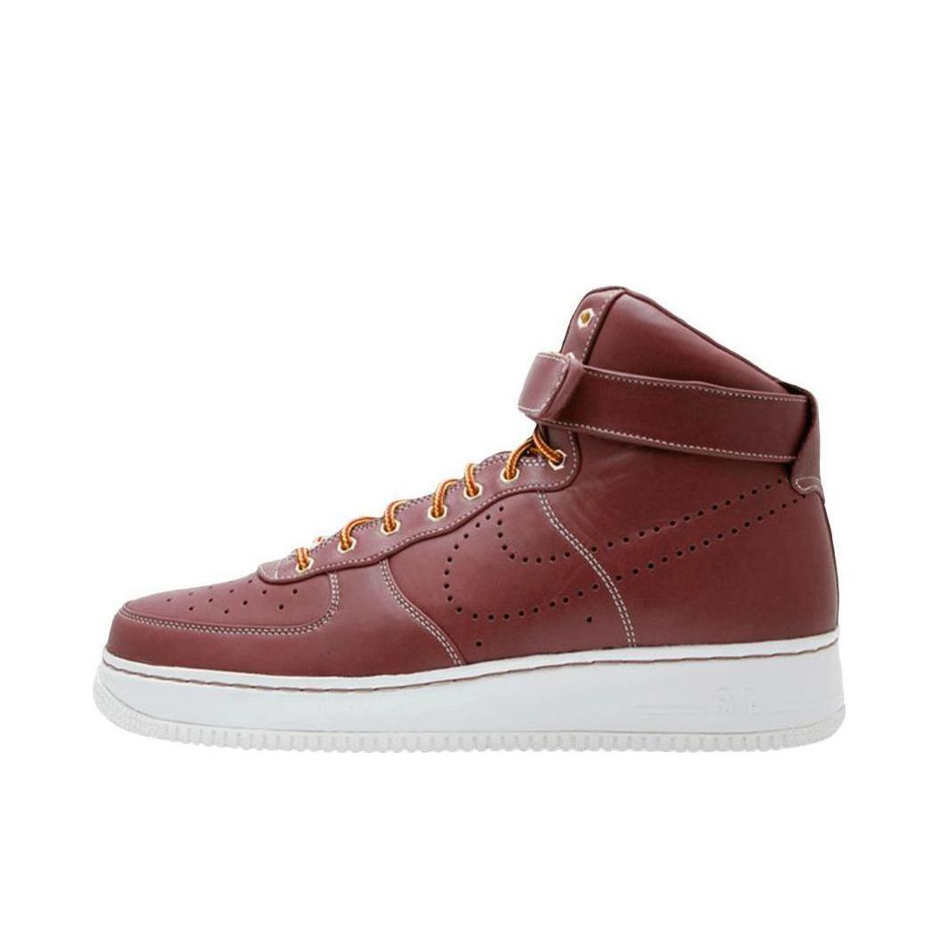 推荐商品：Nike Air Force 1 空军一号 板鞋 轻便舒适百搭耐磨防滑复古 高帮/棕红