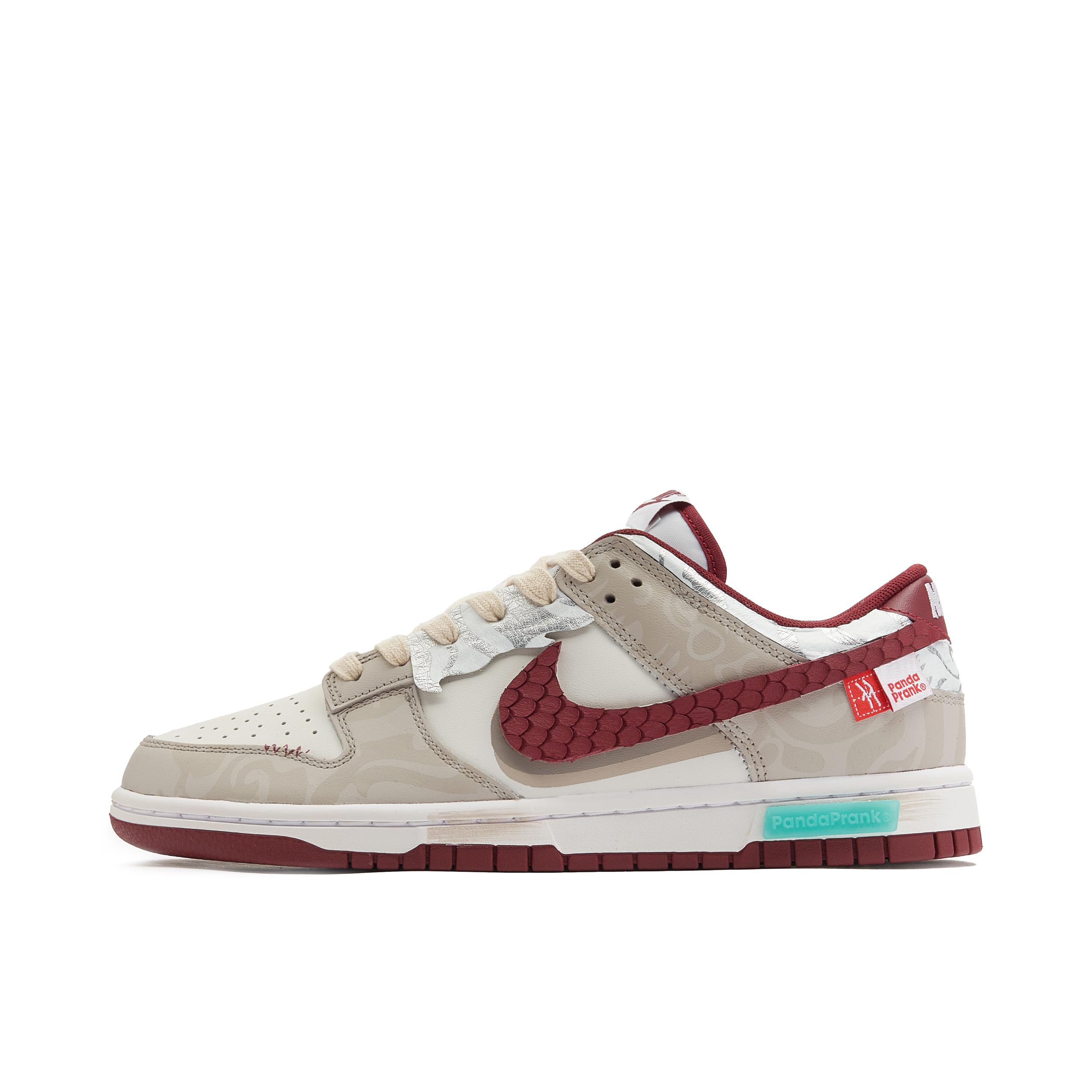 推荐商品：【定制球鞋】 Nike Dunk 板鞋 平跟系带防滑耐磨做旧高街简约百搭潮流复古美式   熊猫恶作剧/龙年限定款 /游龙则灵 