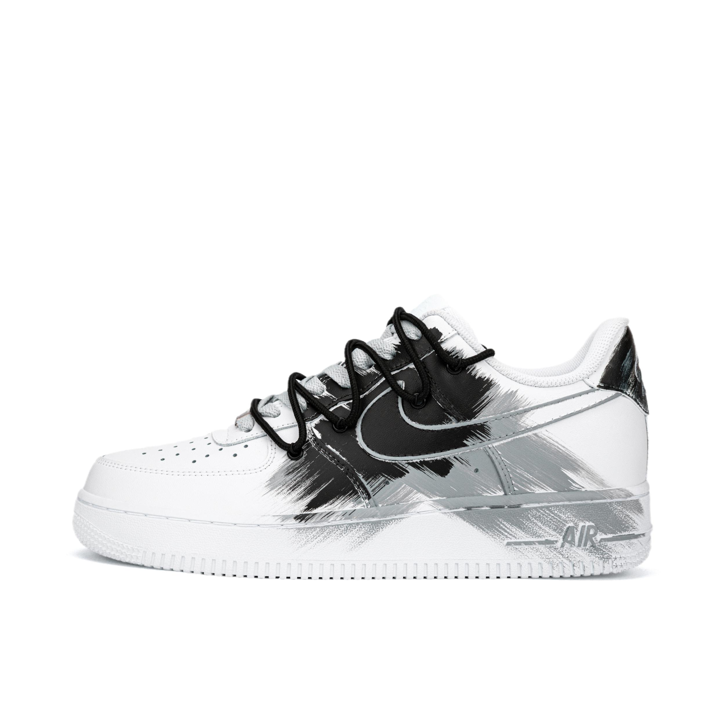 推荐商品：【定制款】 Nike Air Force 1 板鞋 防滑减震耐磨低帮增高  黑色风暴 