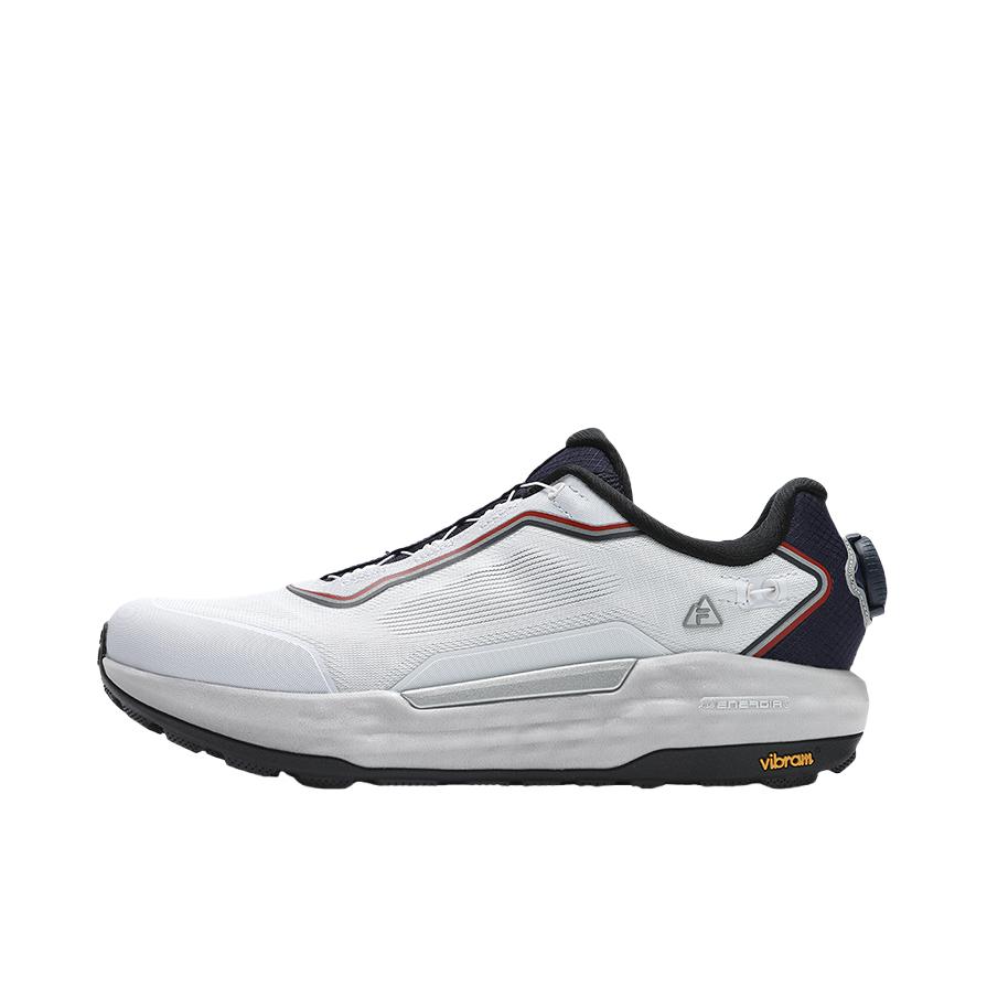推荐商品：FILA/斐乐 BOA Explorer 2 越野跑鞋 户外旋转扣徒步防滑耐磨轻便透气山系风 斐乐白/经典蓝