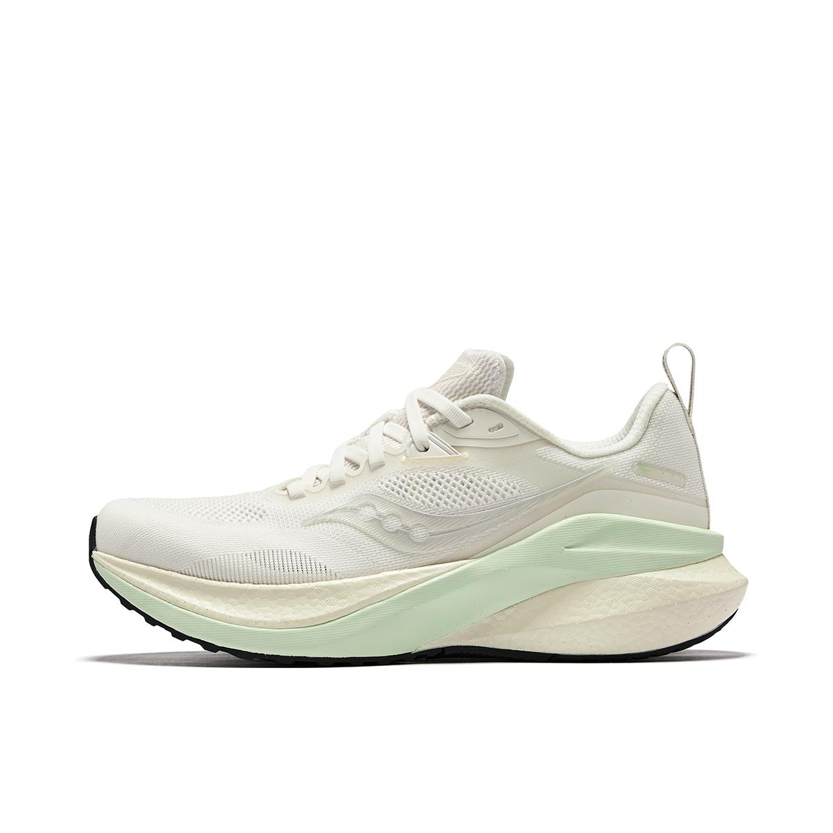 推荐商品：Saucony/索康尼  Marshal  率途  稳定支撑 防滑耐磨 舒适缓震 网面透气 合成革 慢跑  跑鞋 女款/米色/银色