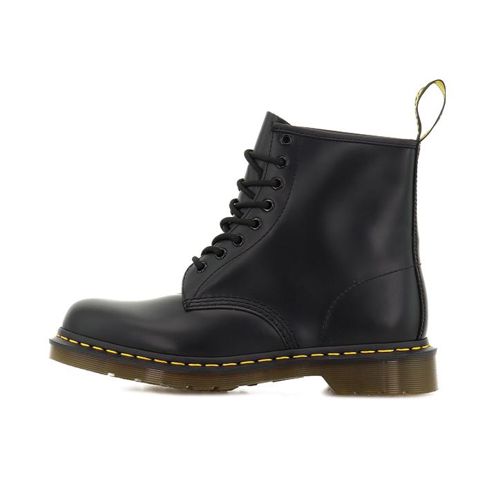 推荐商品：Dr.Martens 马汀博士 1460 英伦风 复古时尚 软皮光面 舒适保暖 百搭休闲 马丁靴 Slip Resistant Leather Lace Up 8孔/黑色