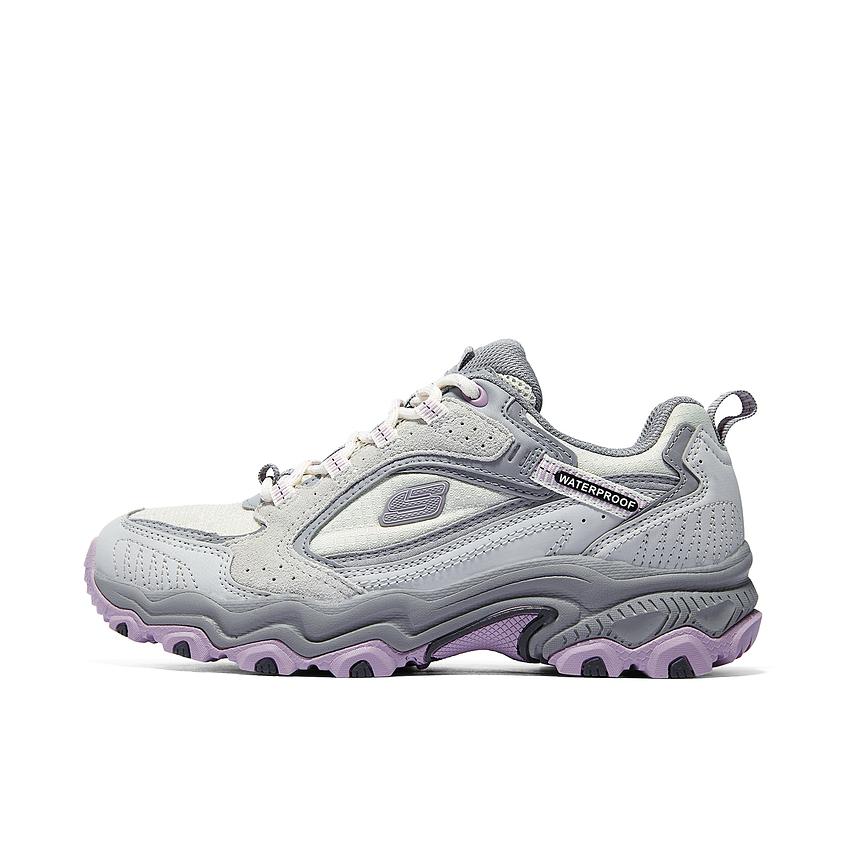 推荐商品：Skechers/斯凯奇 云霄 织物 防水轻质 高透气 缓震软底 支撑软弹 增高厚底 老爹鞋 徒步鞋 户外休闲鞋 女款/灰色/粉色